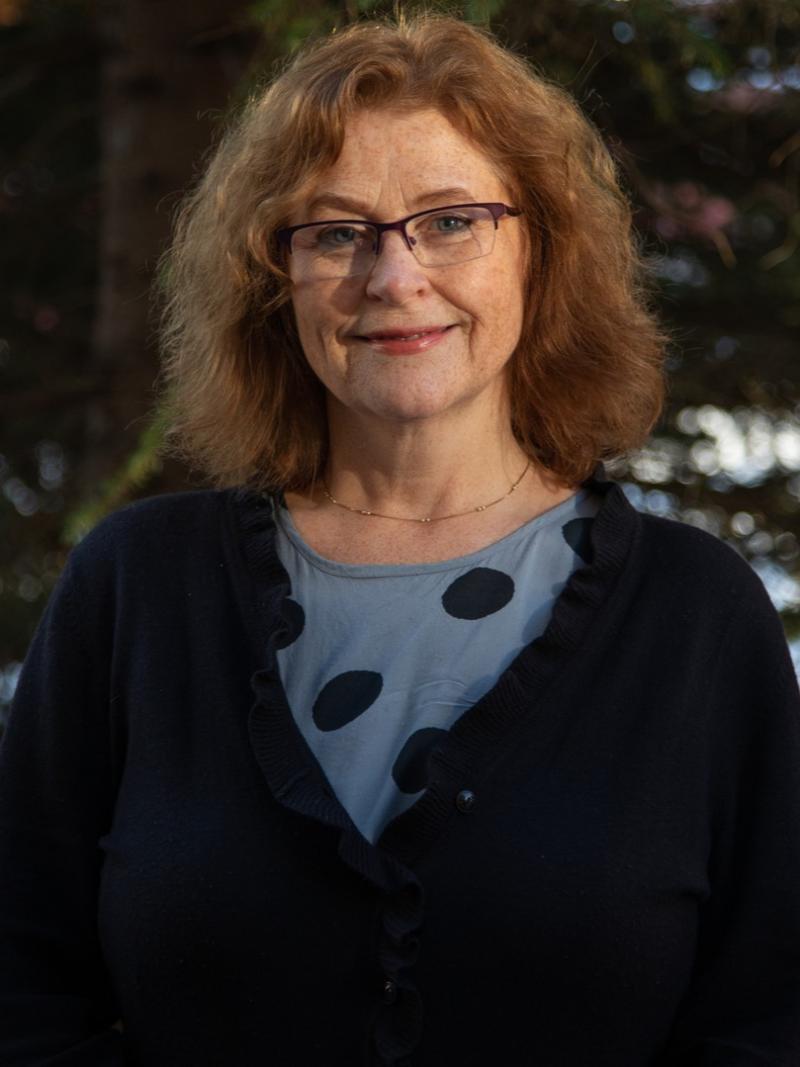 MARIT AURE-7292_crop.jpg dame